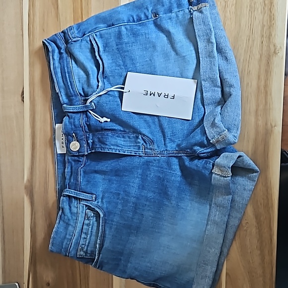 FRAME DENIM NWT LE Cutoff Cuffed Short in Ashcroft Wash- size 27 - Picture 10 of 11